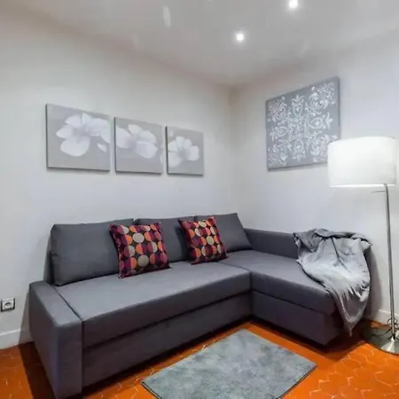 Appartement Historic Penthouse, Steps To *